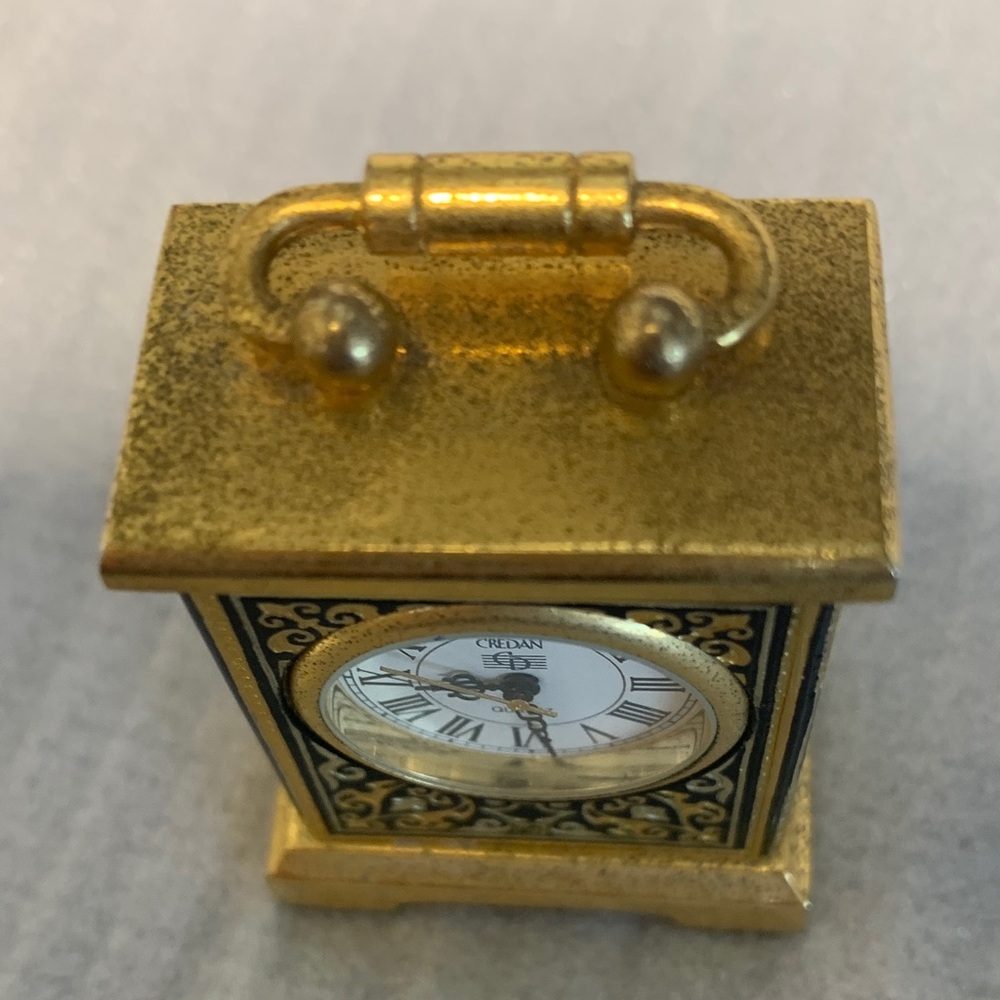 Credan miniature Carriage Clock featuring 24K Gold Damascene Art - Picture 3 of 7
